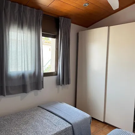 Mar I Sol - Casa Acogedora Y Tranquila, Reformada Ferienhaus